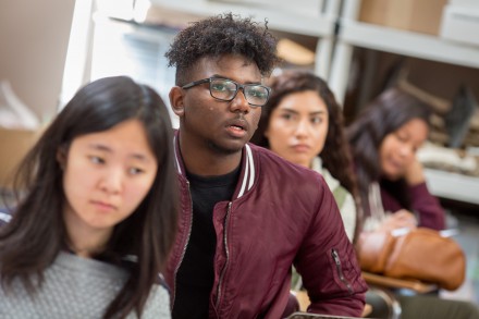 Skyline High School in Oakland, California. (photo by Allison Shelley/The Verbatim Agency for the Alliance for Excellent Education)